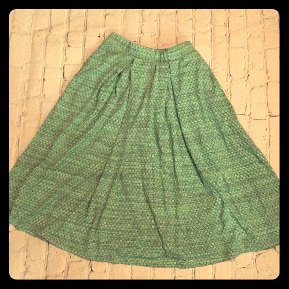 SEAFOAM colored A-Line skirt. NWOT